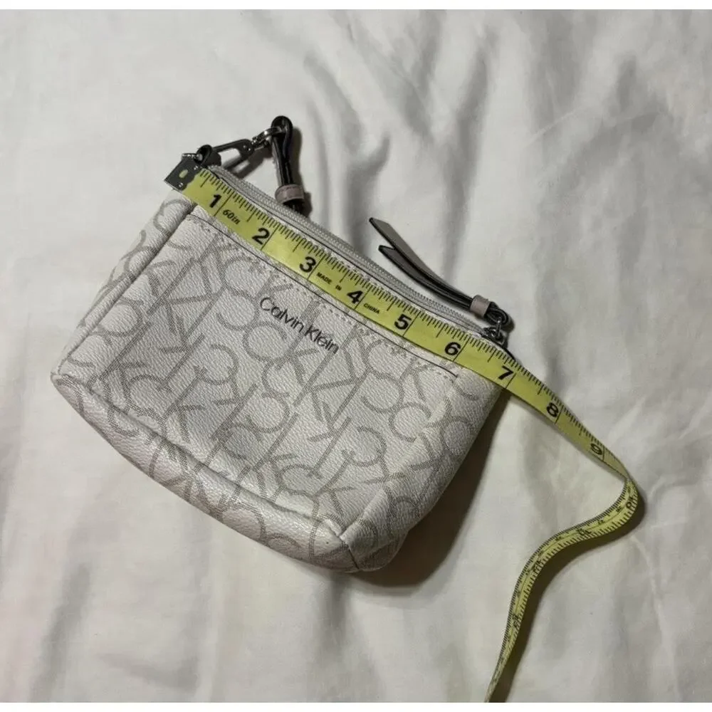 Calvin Klein Monogram Wristlet Pouch Cream Beige Zip Top Mini Bag Wallet Purse￼